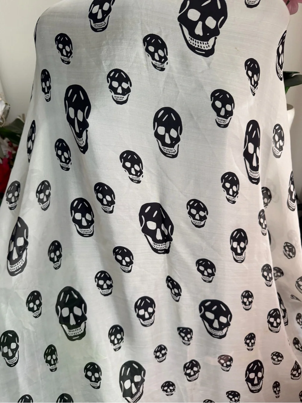 Alexander McQueen Skull Print Sheer Scarf - White and Black -